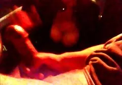 يجلس لها الحمار فلام سكس سعودي الدهون في وجهي