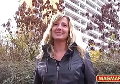 البرية بخ سكس عربي سعودية على خشبة المسرح