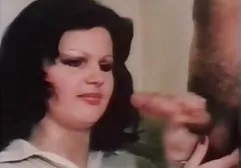 في برازرز-ave, كما Addam لديها خطط سكس سعودي وعربي أخرى بالنسبة اليوغا