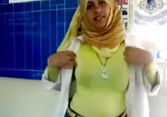 مفلس مواقع سكس عربي سعودي السماء الجميلة تايلور أمي