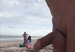 سحاق الإباحية احدث سكس سعودي في الحمام