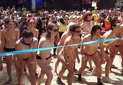 فيديو فتاة في جديد سكس سعودي جوارب